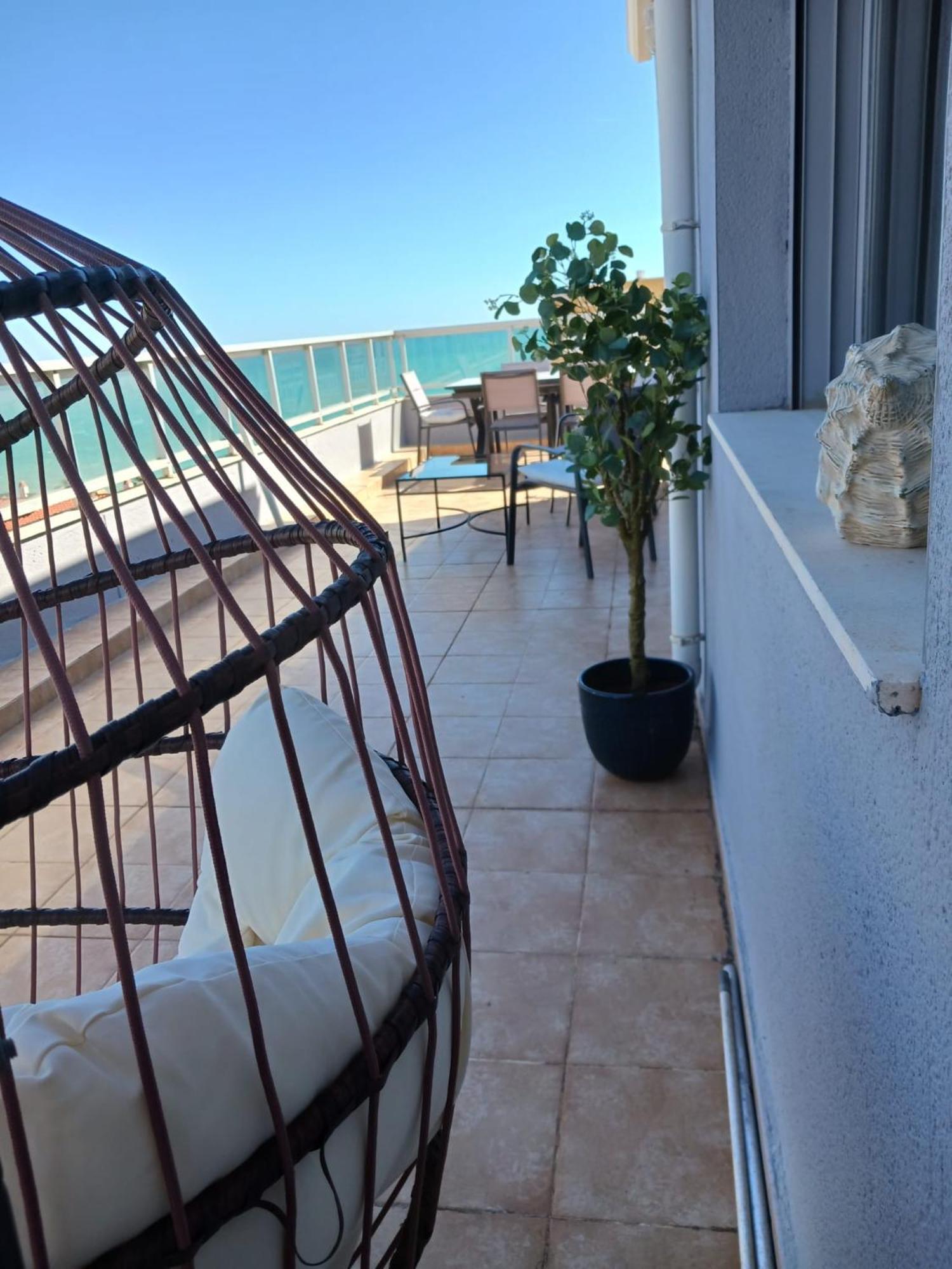 Precioso Atico Frente Al Mar Reformado 2025 Apartment Peniscola Bagian luar foto